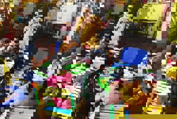 Dagbesteding voor kinderen met een geestelijke beperking Daan aan het werk