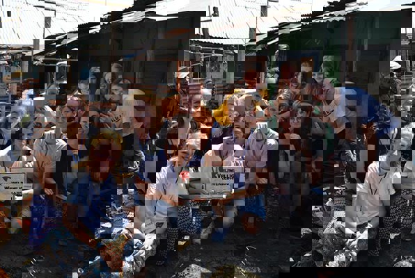 Java en Bali jongerenreis groepsfoto